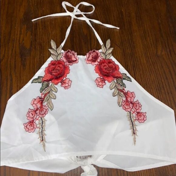 Floral lightweight halter crop top - Picture 1 of 2